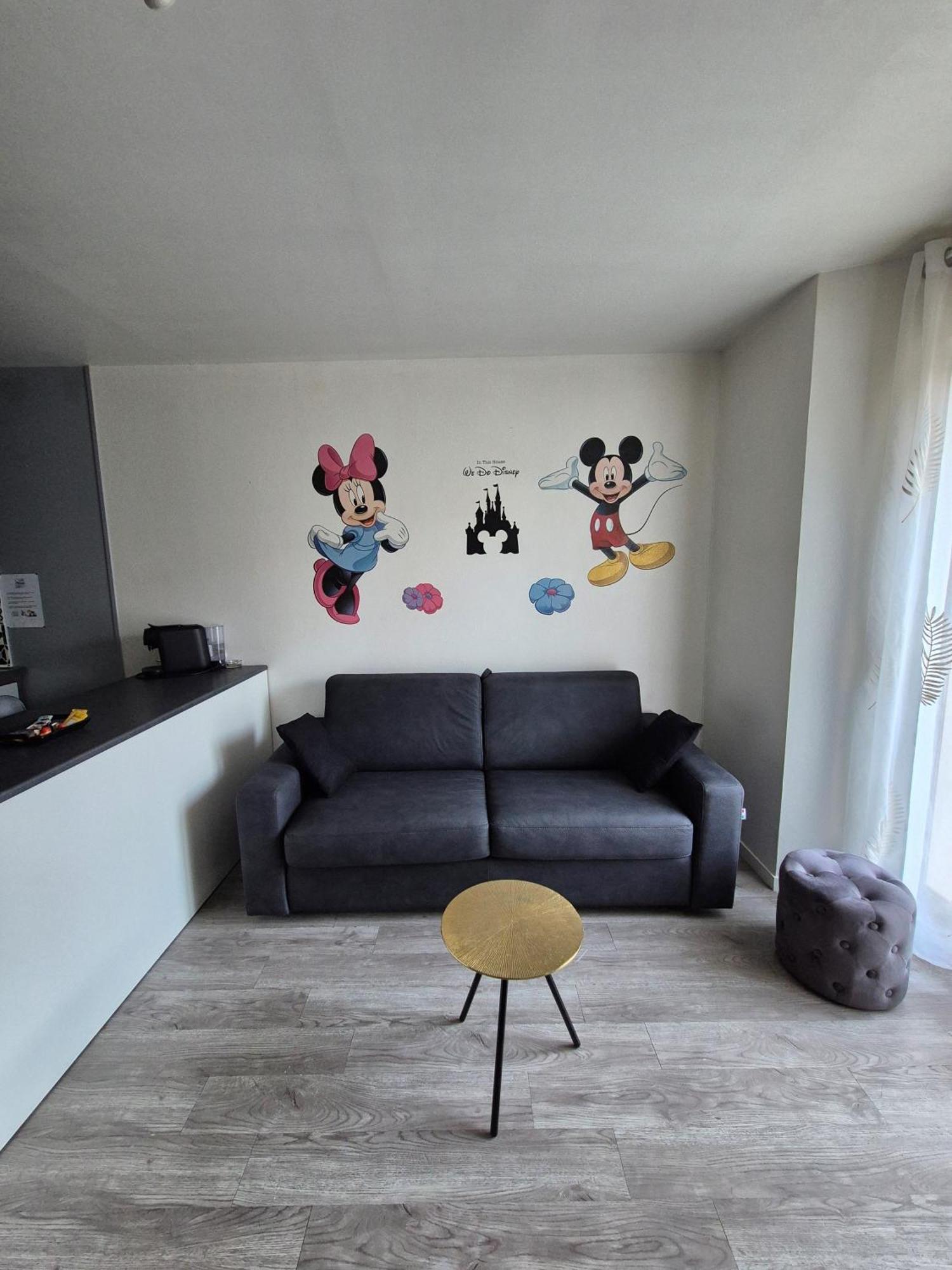 Studio A 2 Pas De Disneyland Esbly Εξωτερικό φωτογραφία